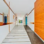 Apartamento con patio a 1 minuto de la playa
